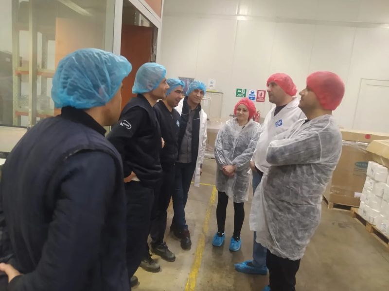 Gürsoy, Ak Gıda Kahramanmaraş fabrikasını ziyaret etti